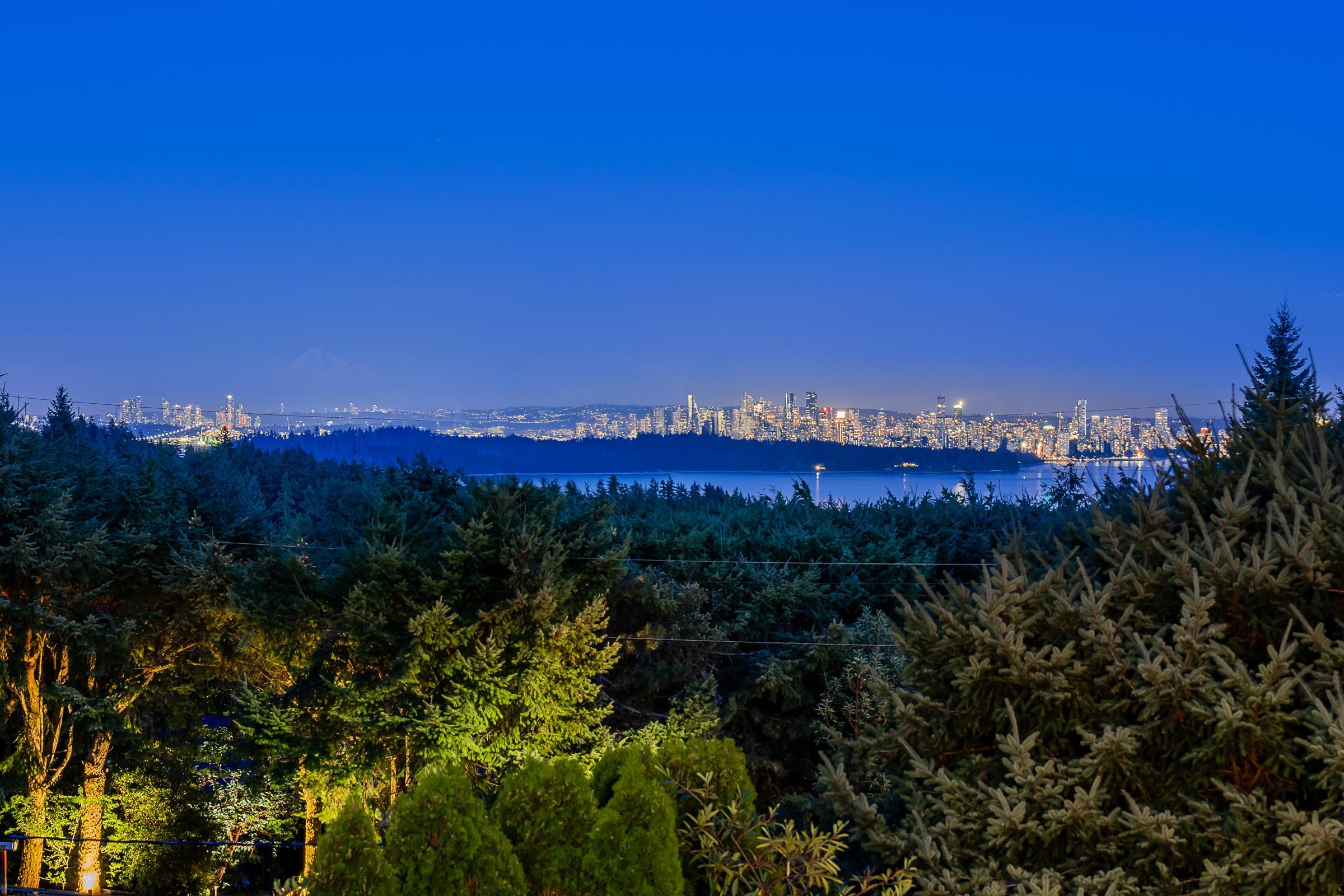 4375 Woodcrest Road, West Vancouver, BC, V7S 2V9 photo 3