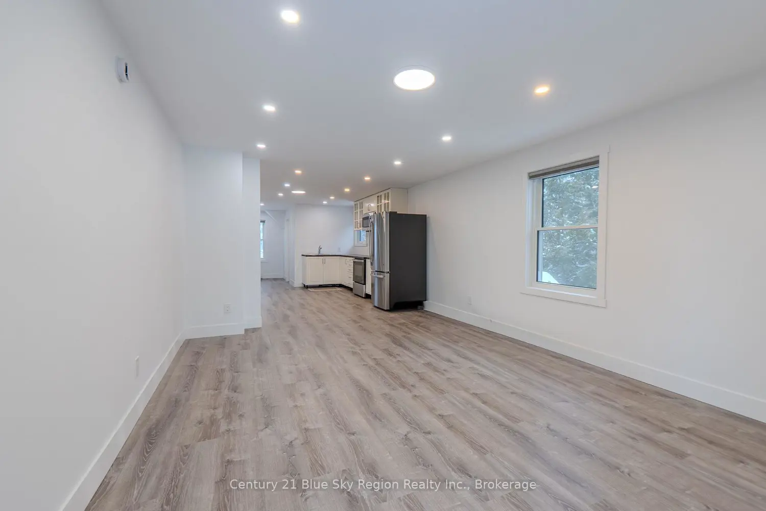 Additional image 15 of 12 Mowat Crescent