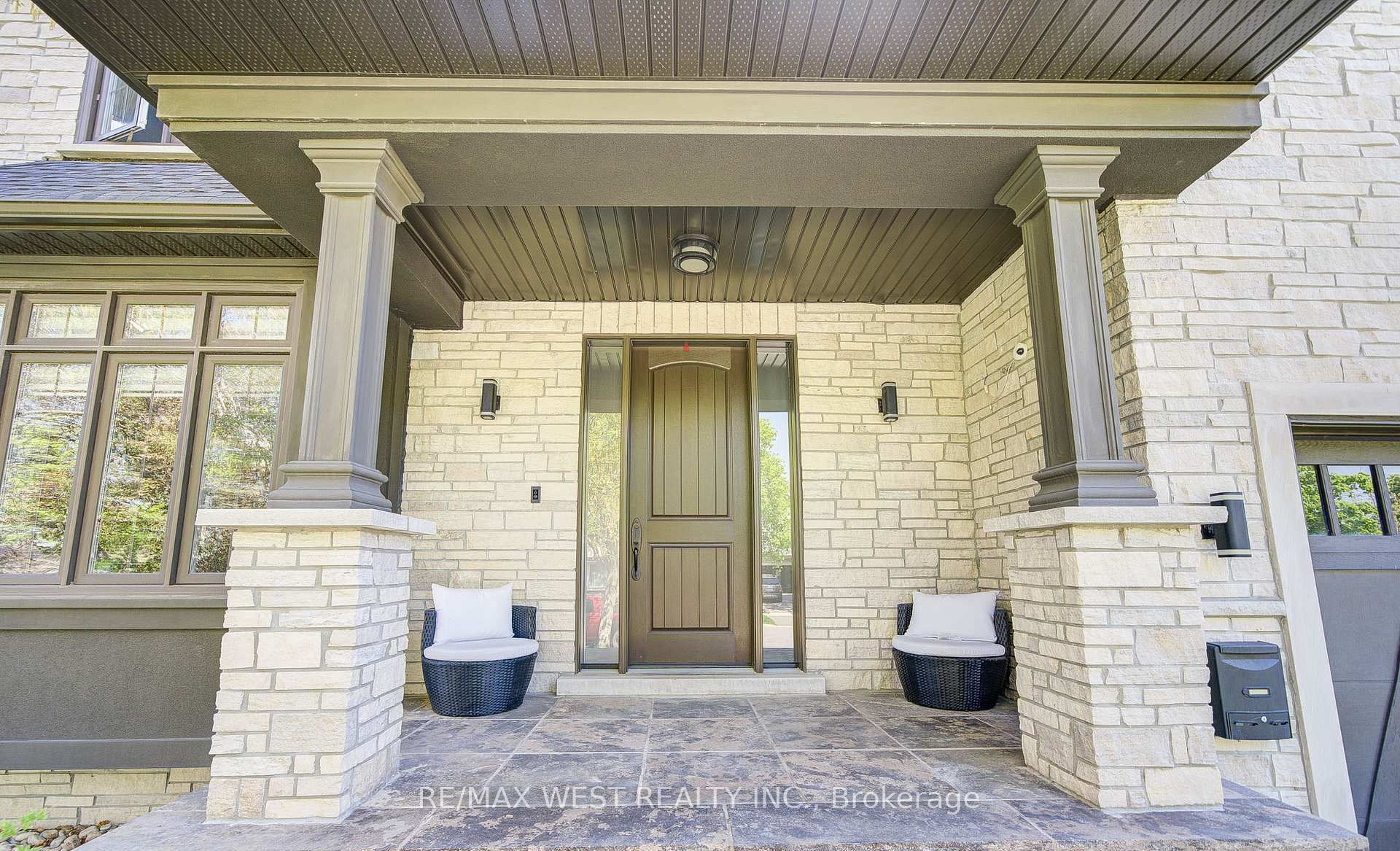 Additional image 3 of 2194 Haygate Crescent, Mississauga, ON, L5K 1L5