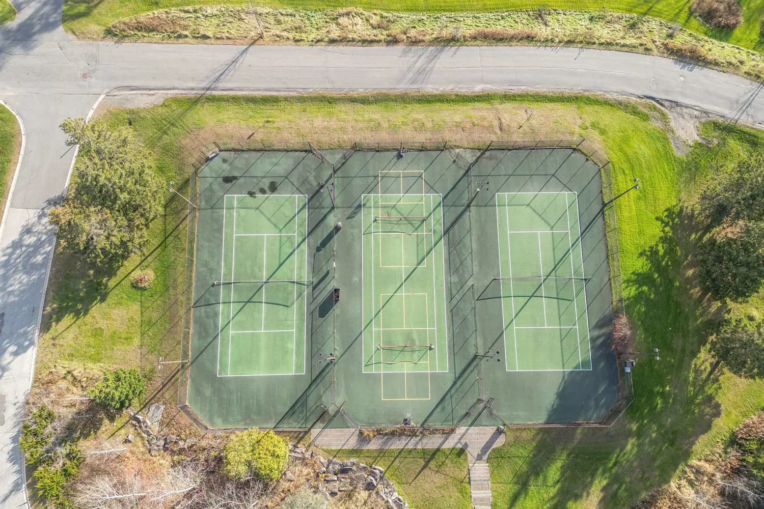 Additional image 18 of 1235 Deerhurst Drive 53-201