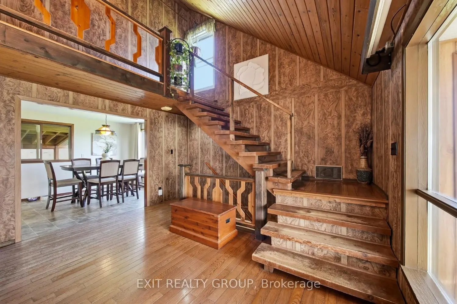291 Tuftsville Road photo 4