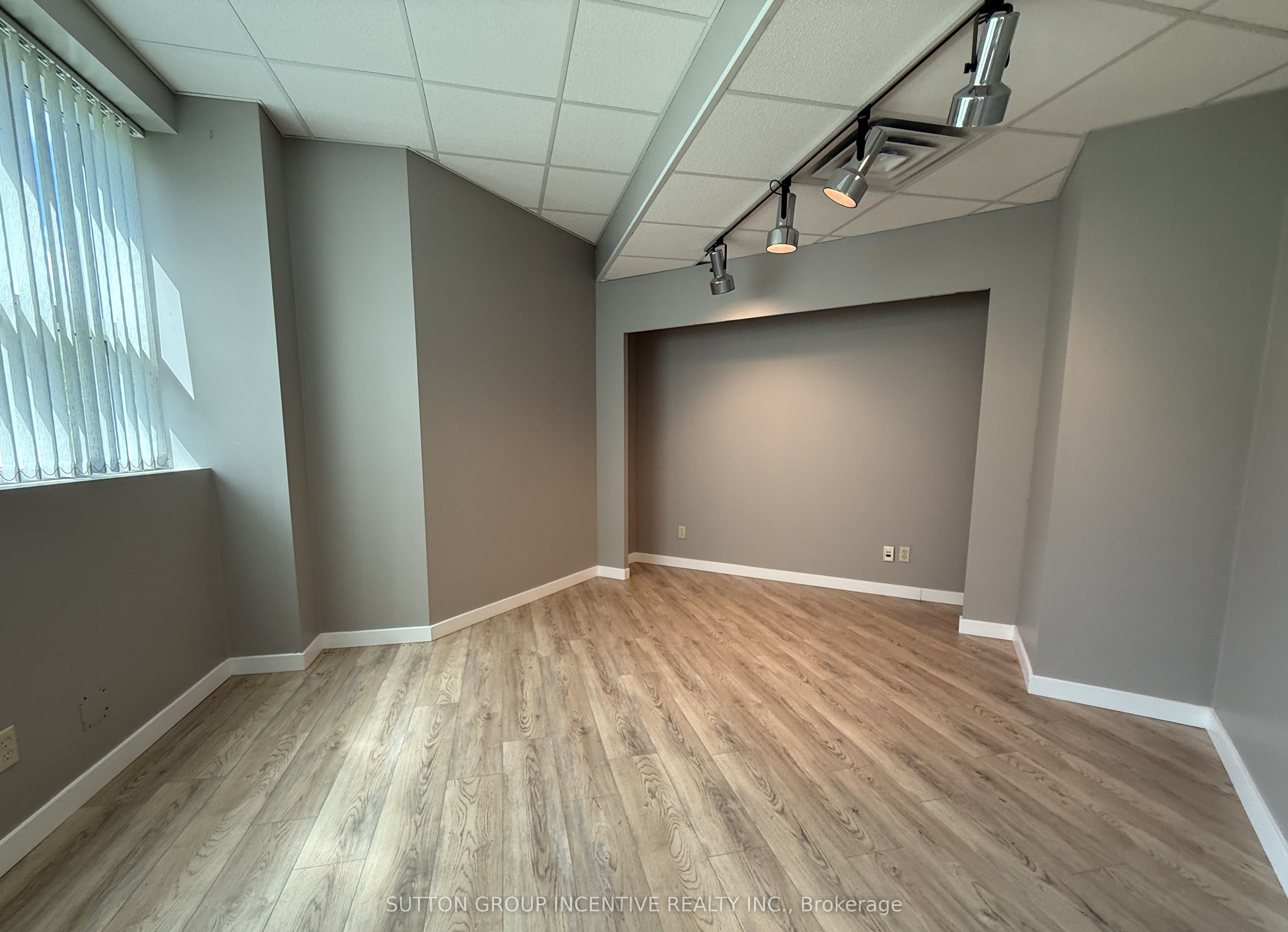 Additional image 4 of 11-47 Harley Court, Barrie, ON, L4N 8V4