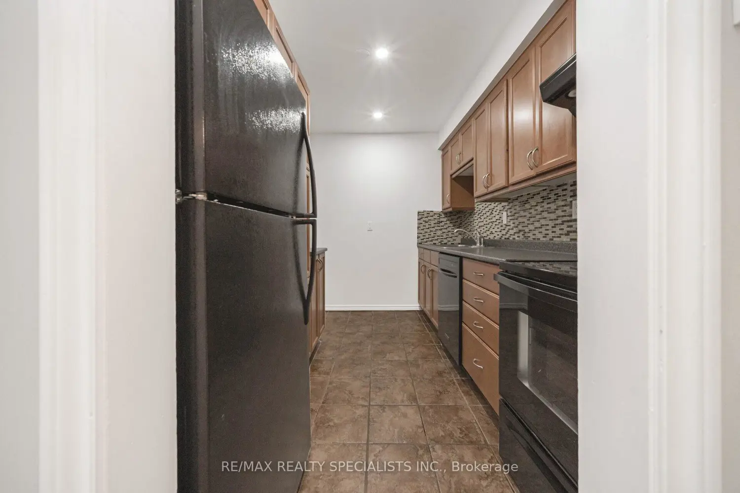 Additional image 6 of 20 Enmount Drive
