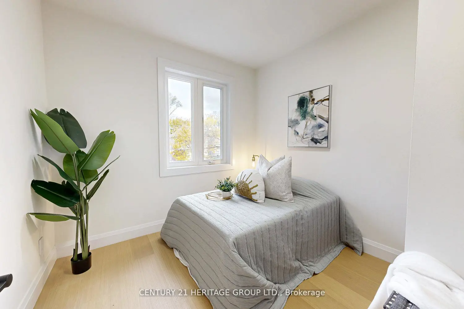 Additional image 14 of 547 Melrose Avenue