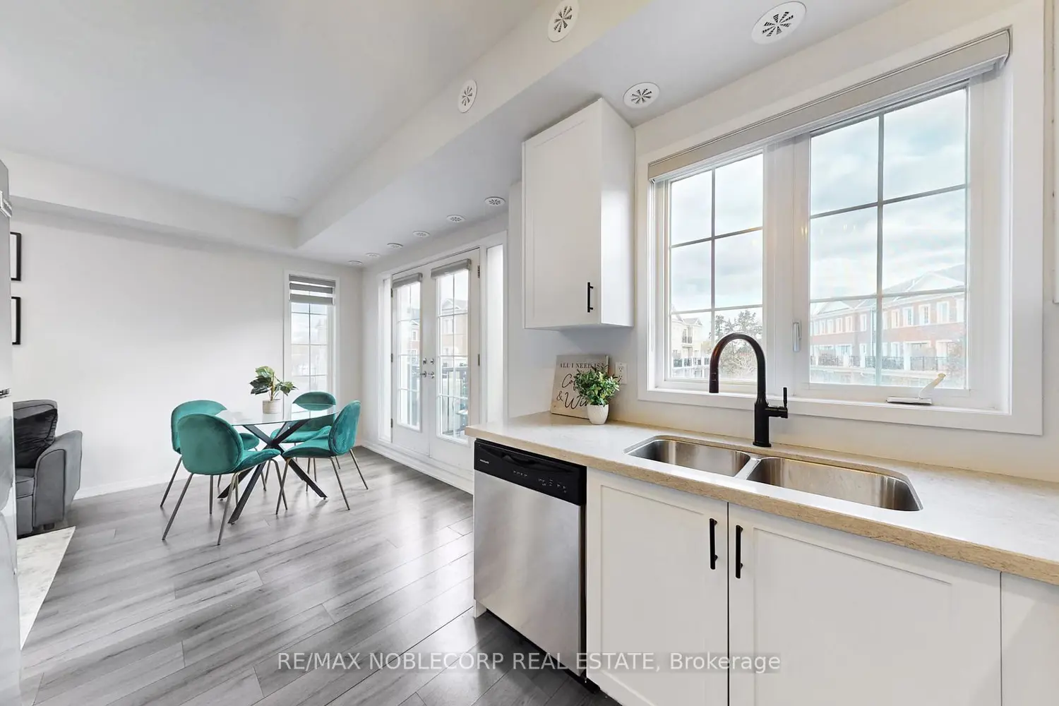 Additional image 8 of 26 Bruce Street E08