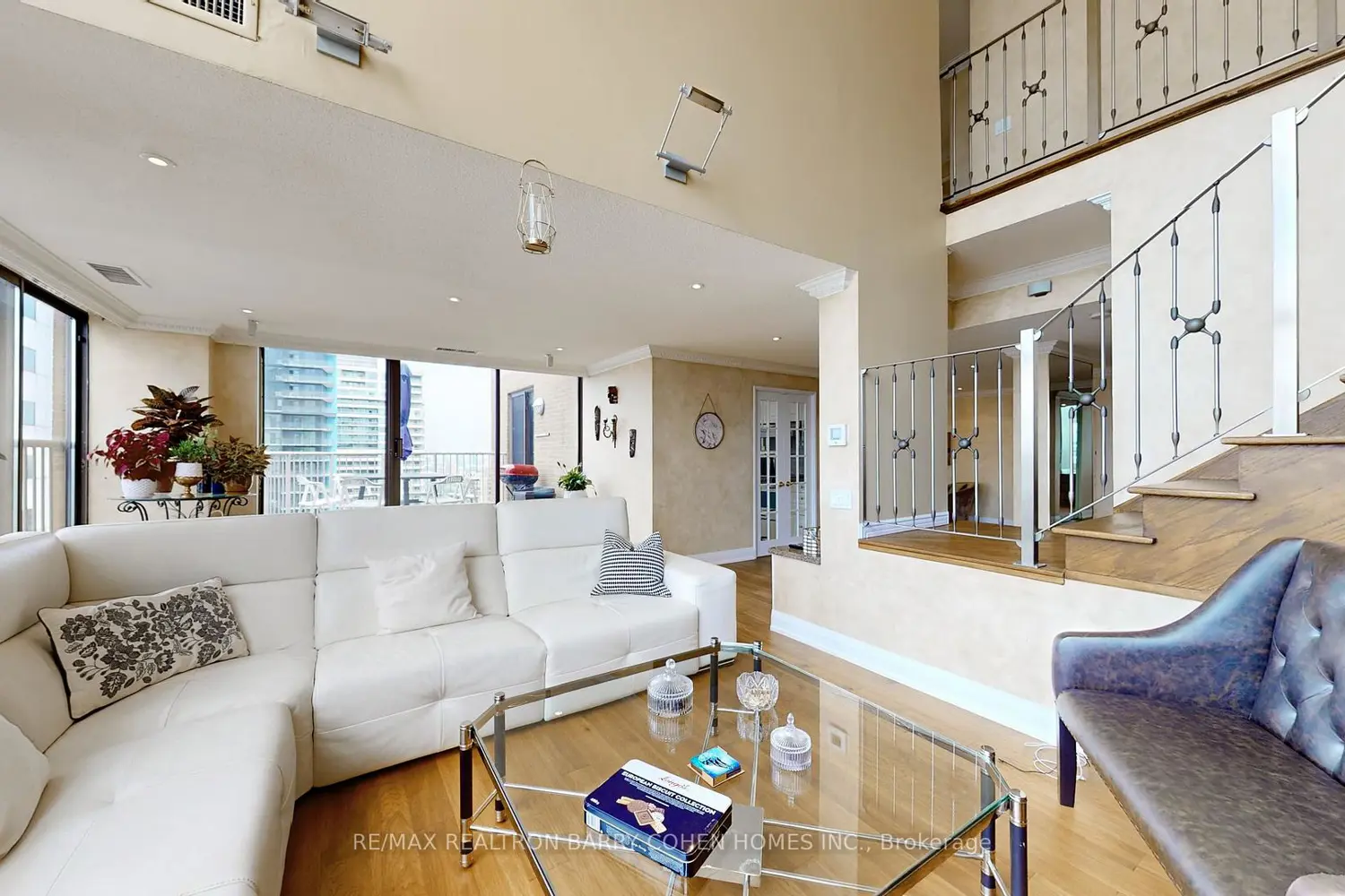 Additional image 2 of 100 Upper Madison Avenue Ph2