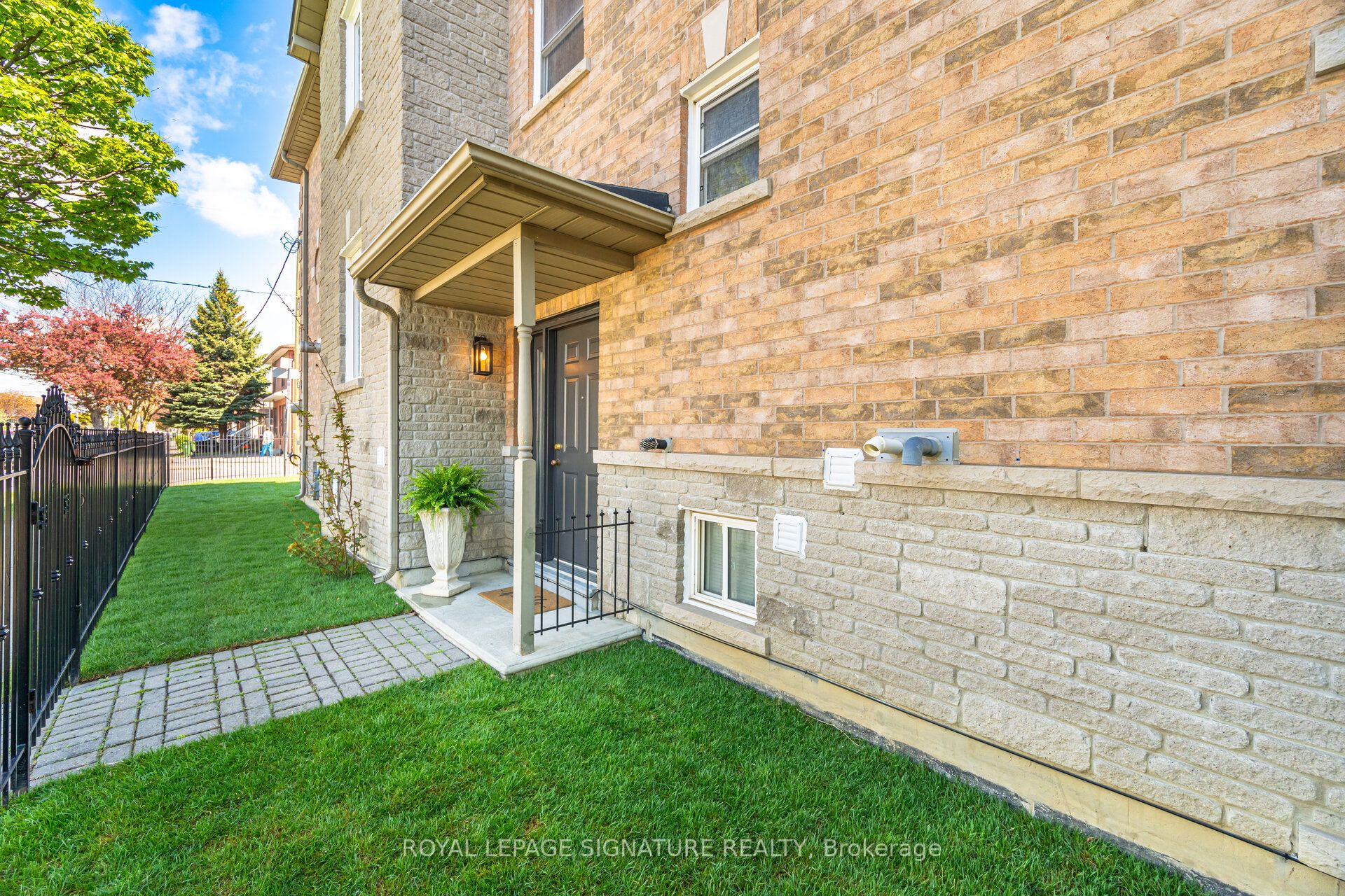 Additional image 4 of 189 Aileen Avenue, Toronto, ON, M6M 1G1