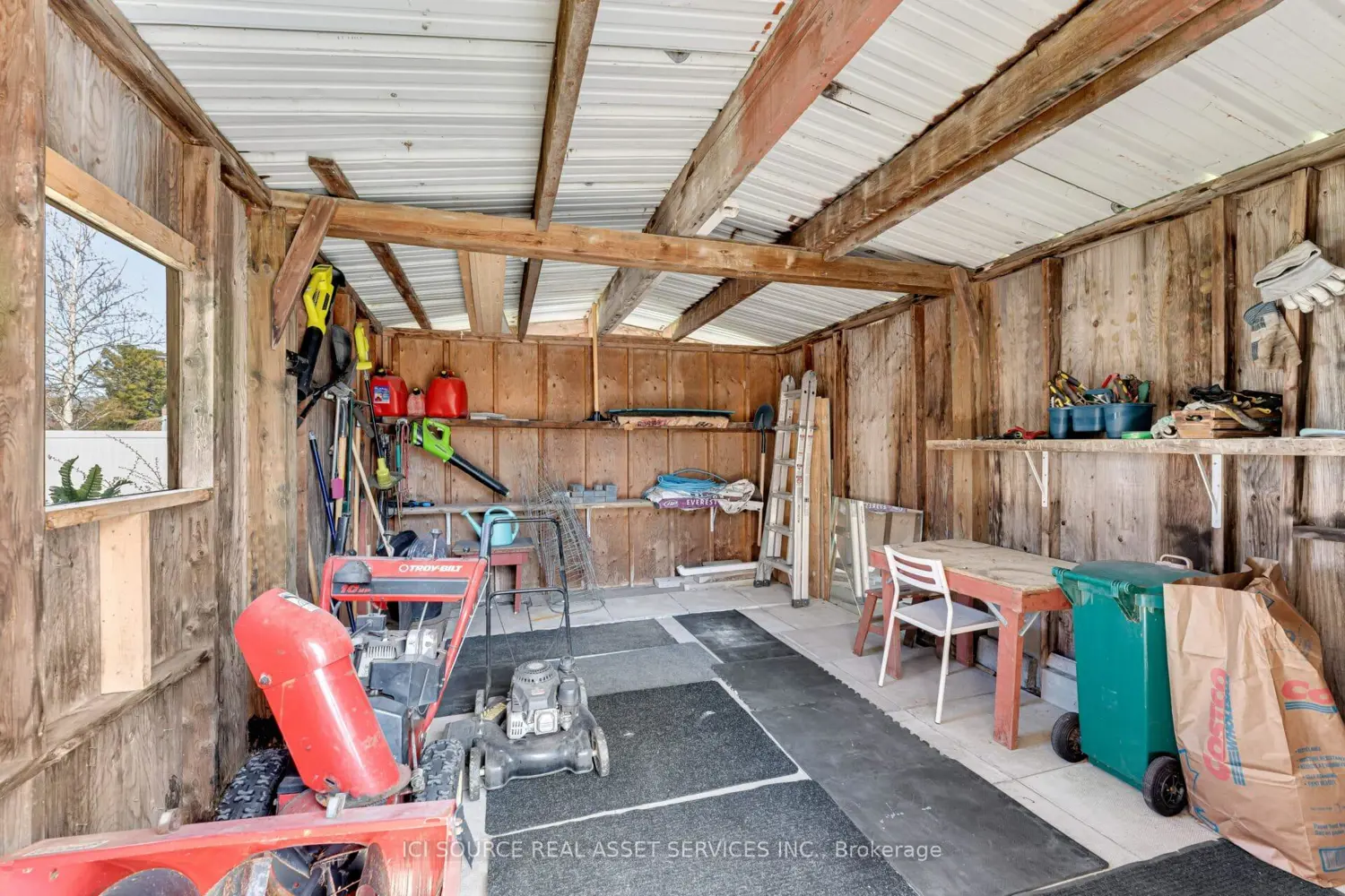 Additional image 20 of 737 Holgate Crescent