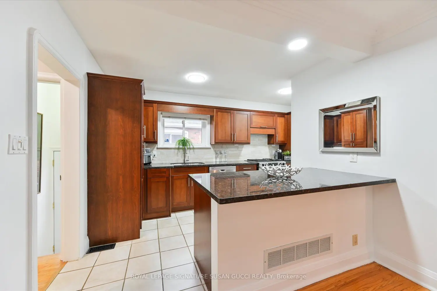 Additional image 7 of 218 Glenwood Crescent
