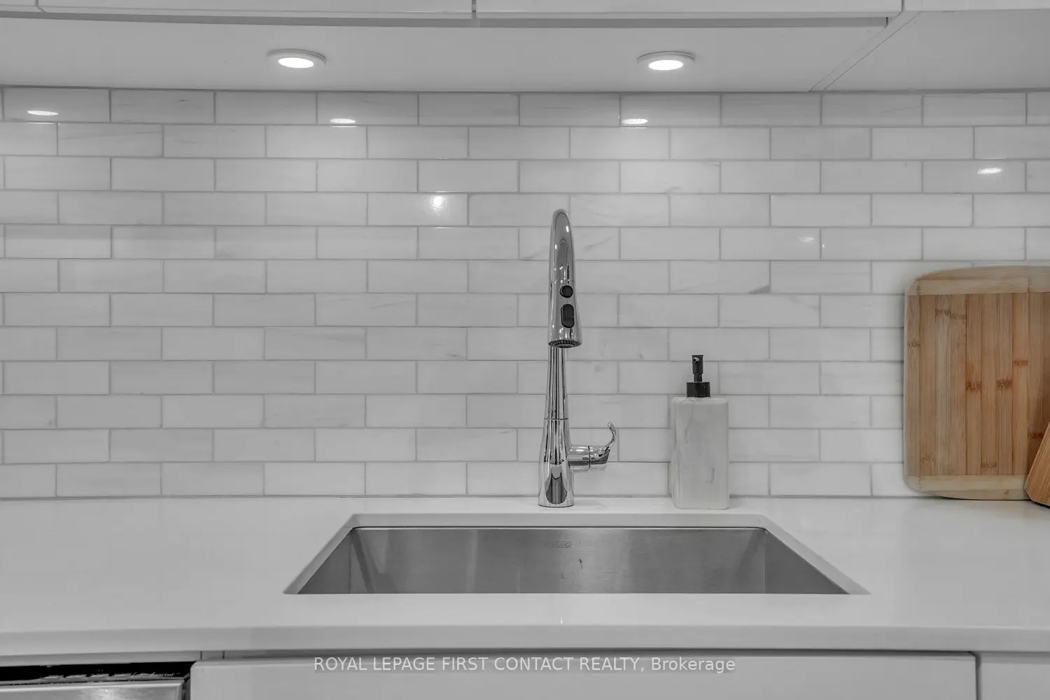 Additional image 3 of 100 Eagle Rock Way 407