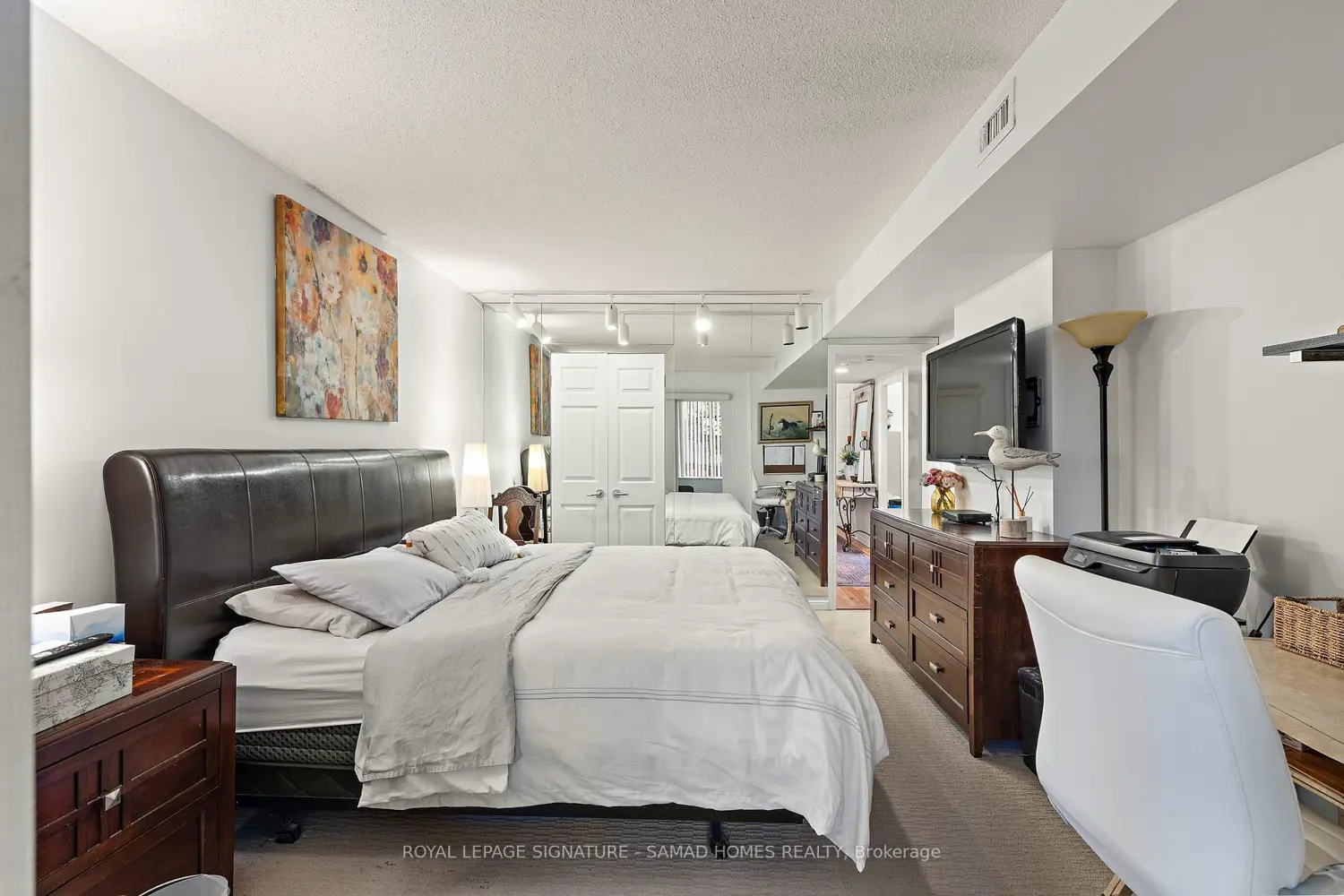 Additional image 5 of 1177 Yonge Street 210