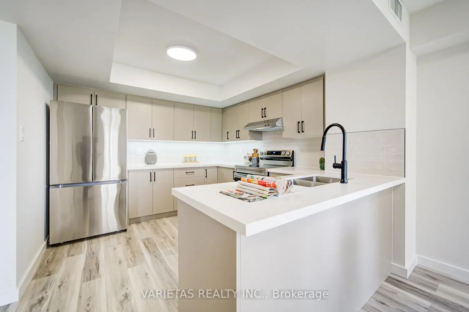 Additional image 7 of 45 Kingsbridge Garden Circle 702