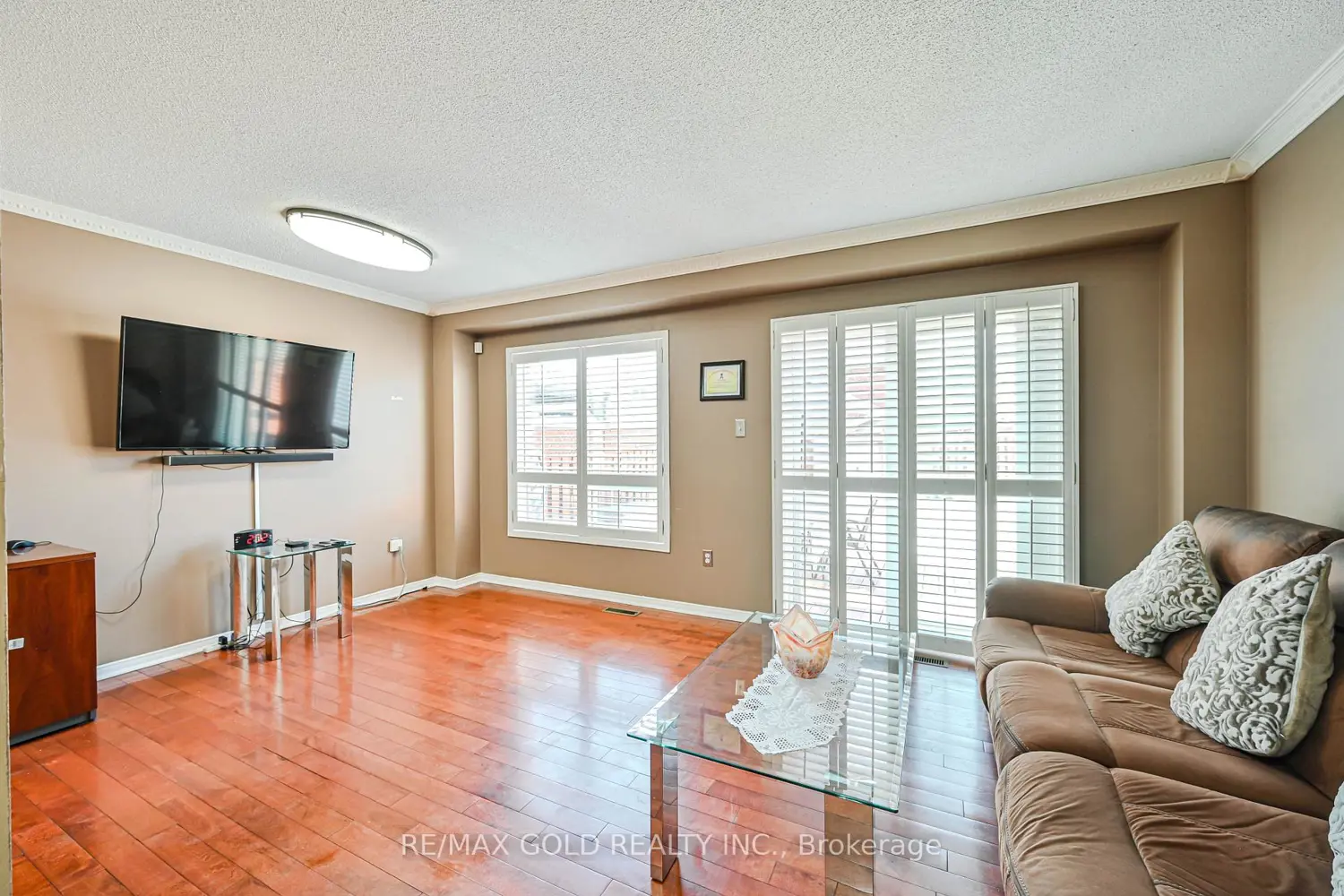 Additional image 16 of 94 Lake Louise Drive