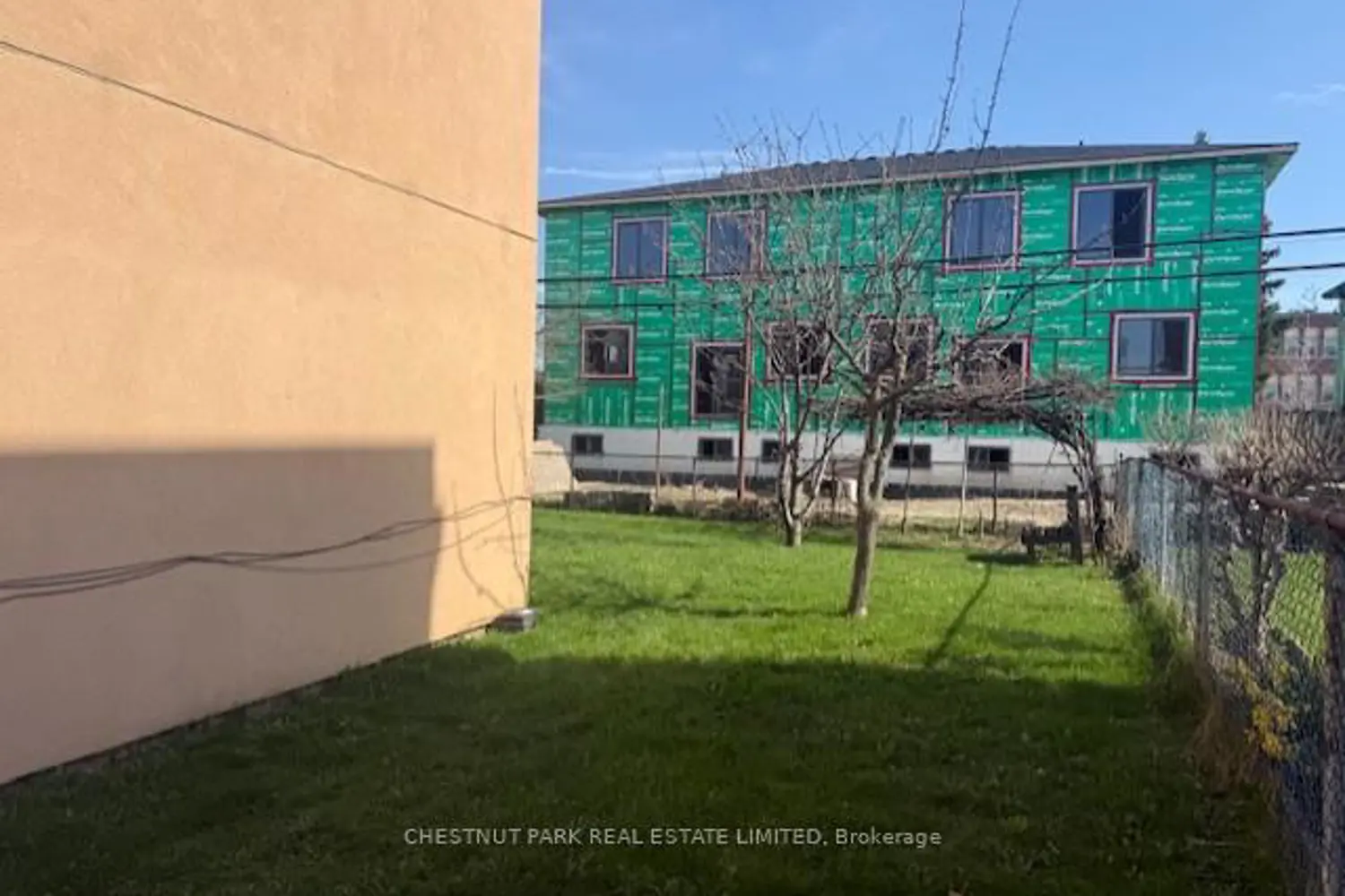 Additional image 13 of 757 Lawrence Avenue