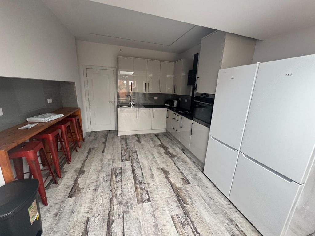 Additional image 3 of 5 bed shared accommodation to rentPeet Street, Derby DE22