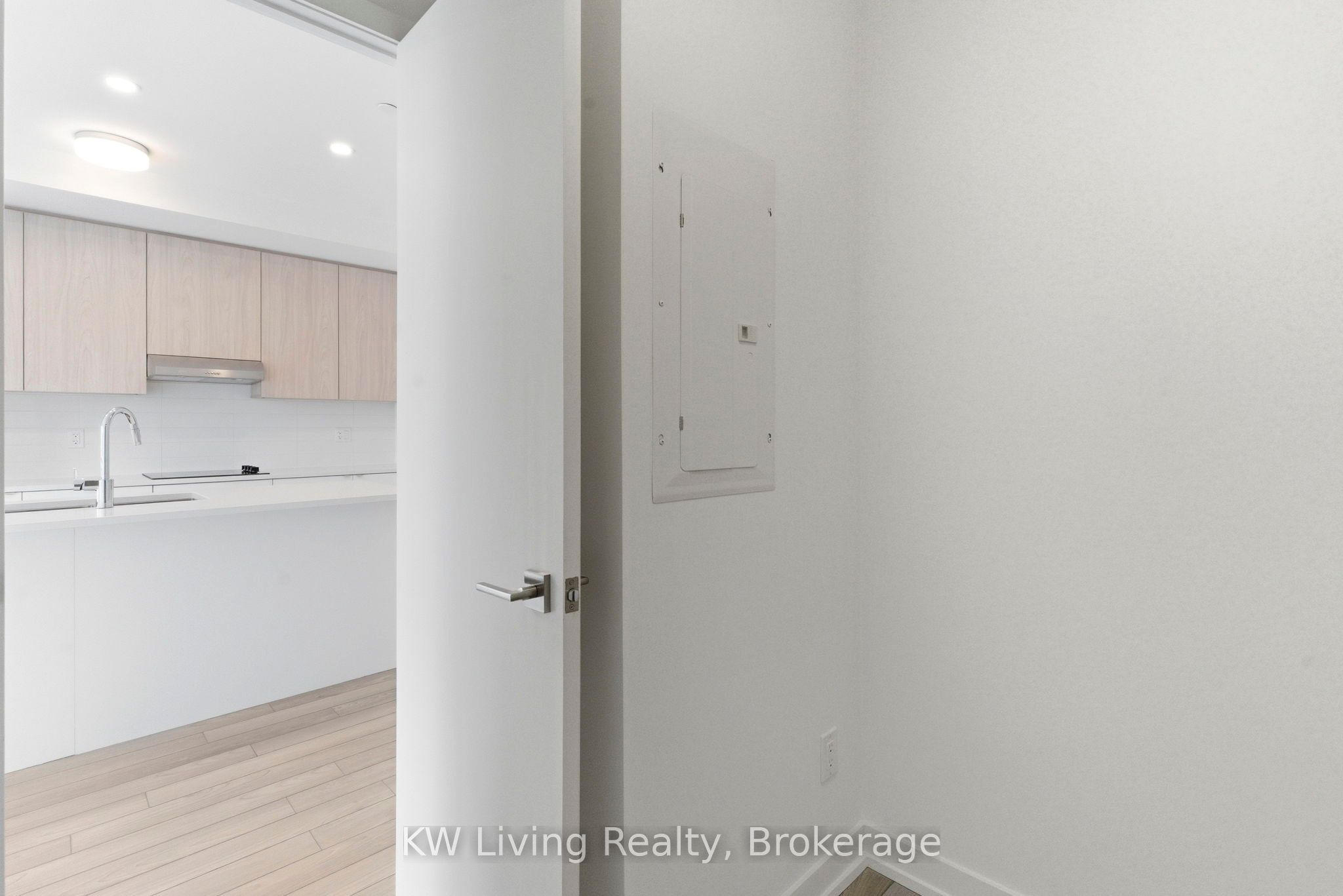 Additional image 6 of E301-7 Red Squirrel Lane, Richmond Hill, ON, L4S 0P5