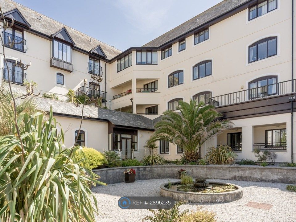 2 bed flat to rentChallenger Quay, Falmouth TR11