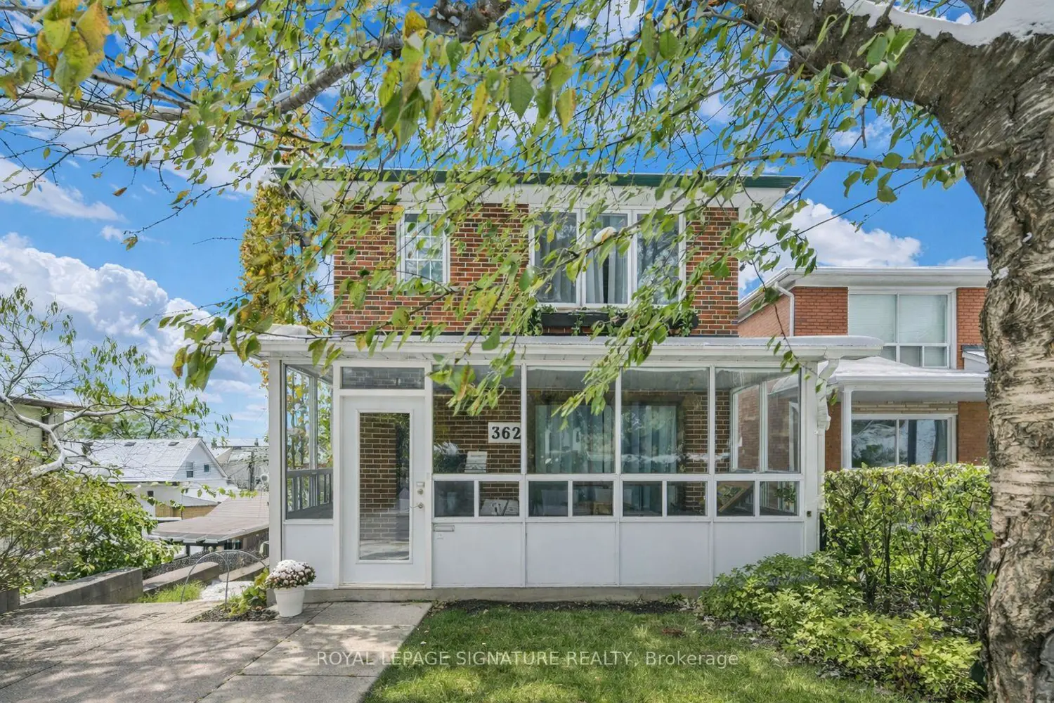 362 Silverthorn Avenue