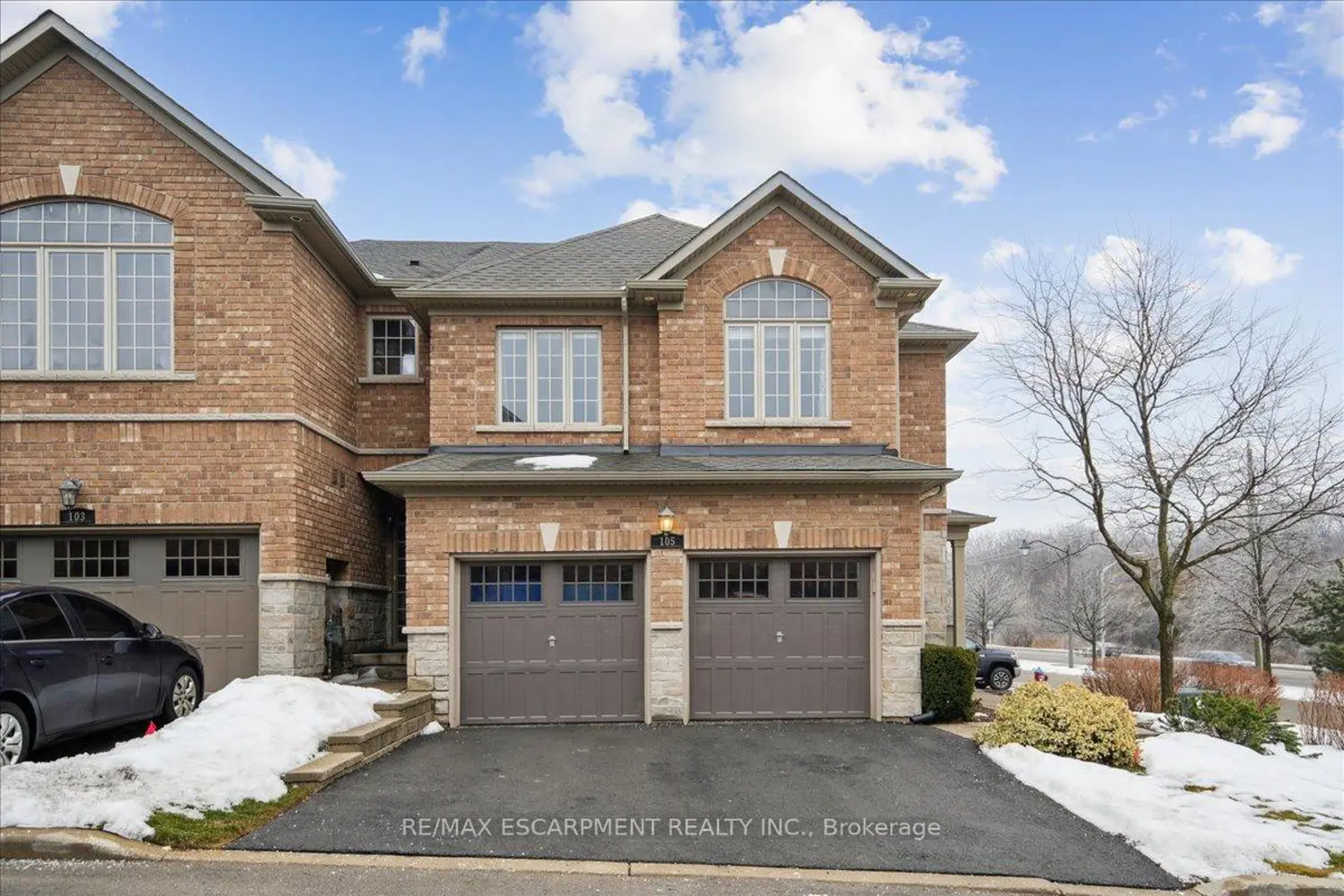 105 Oakhaven Place