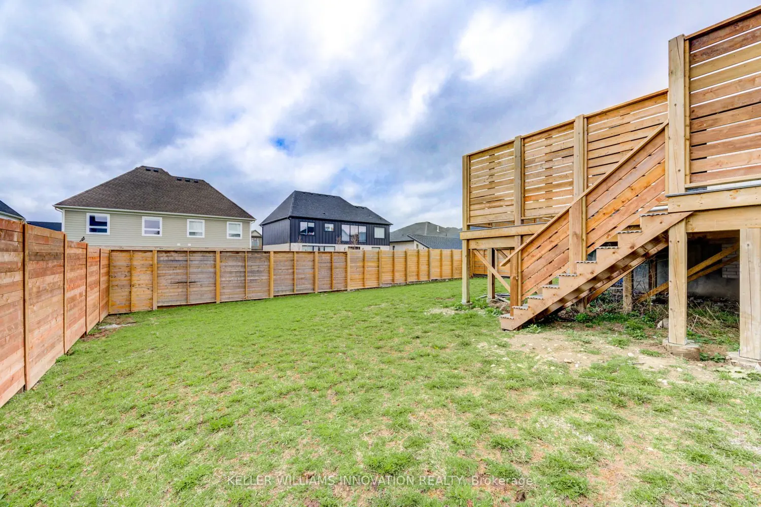 Additional image 20 of 8 Edgeview Crescent