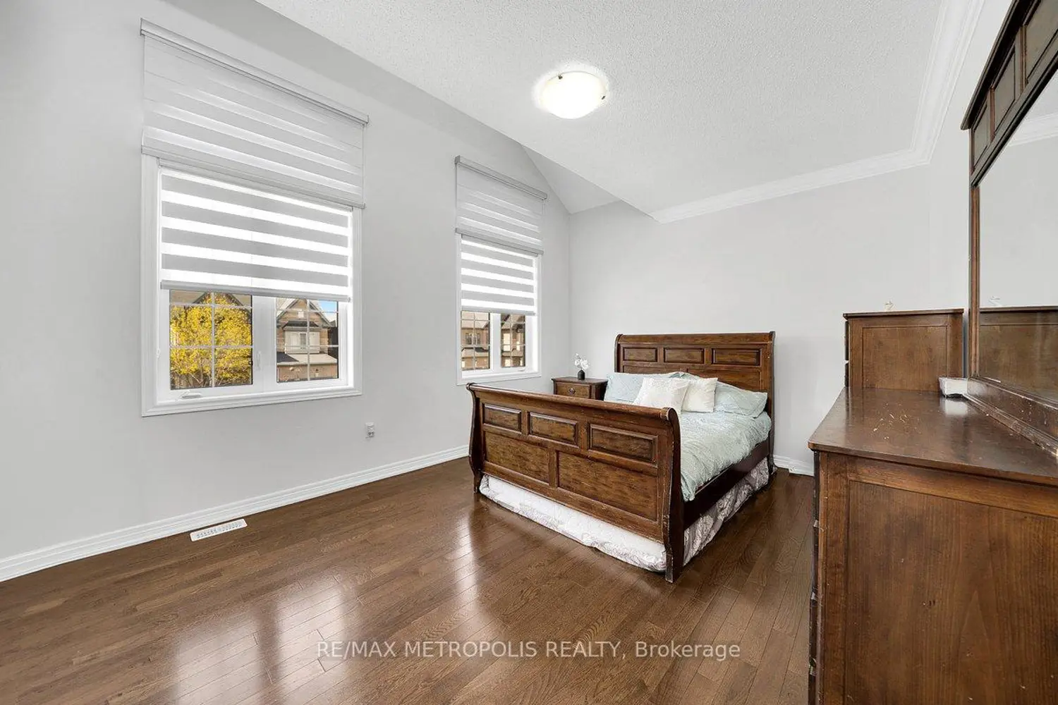 Additional image 11 of 115 Pelee Avenue