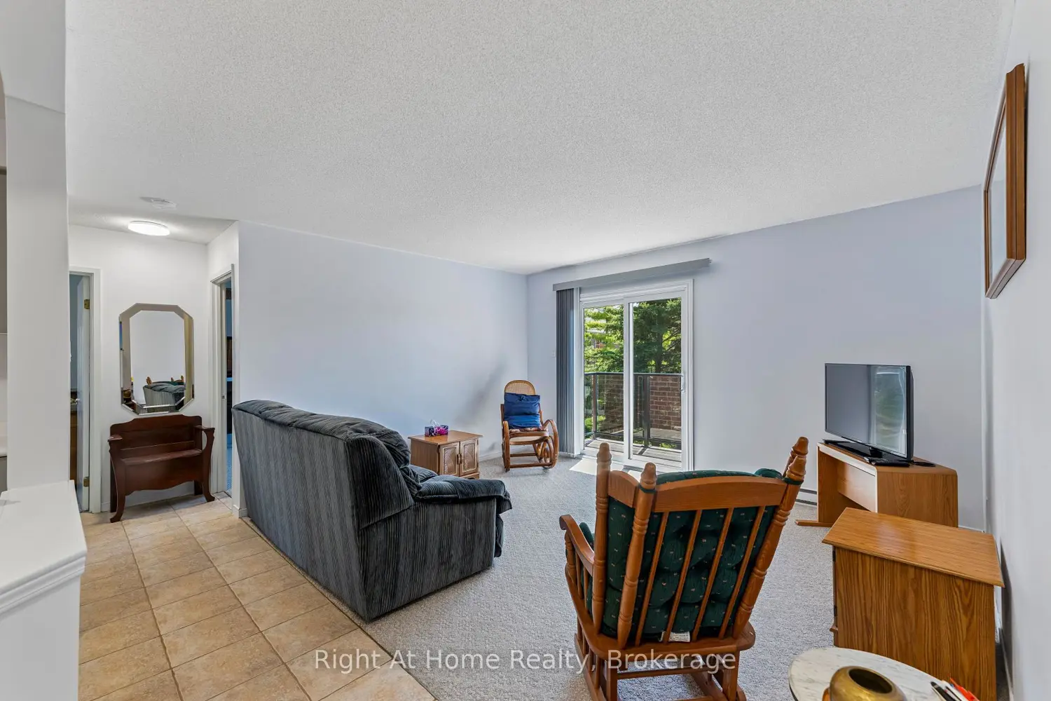 Additional image 3 of 565 Greenfield Avenue 310