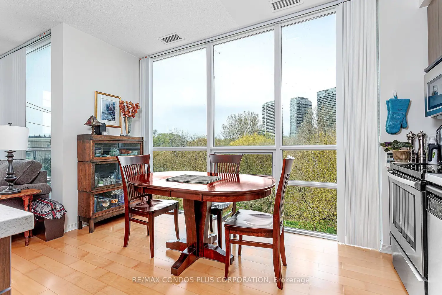 Additional image 6 of 15 Legion Road 206