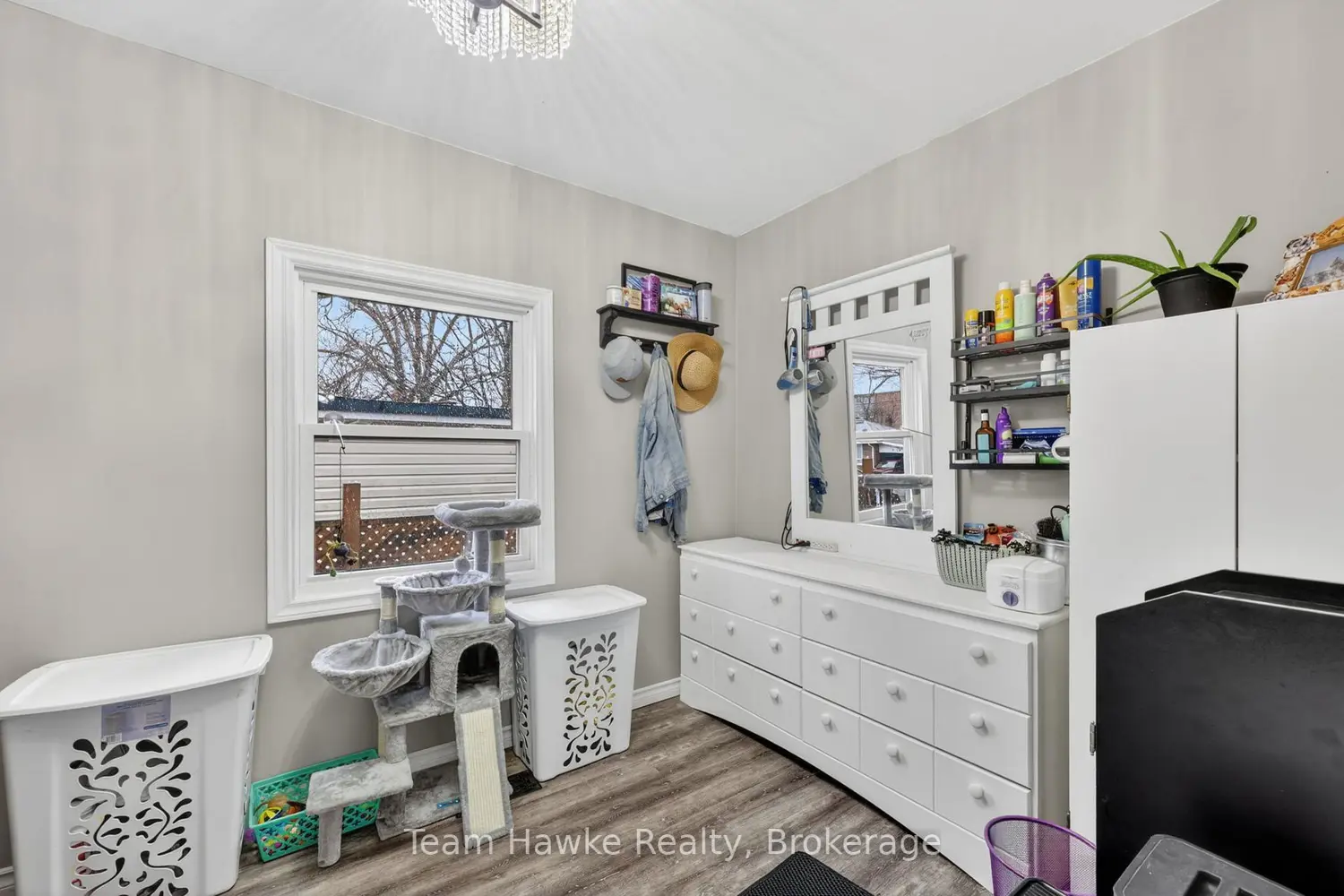 Additional image 6 of 374 Dominion Avenue