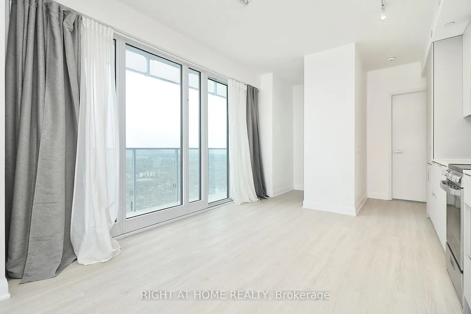Additional image 3 of 3883 Quartz Road 4203