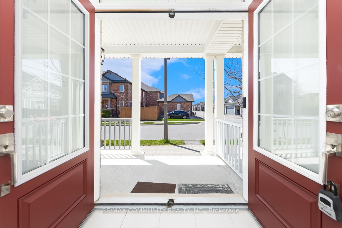 Additional image 3 of 99 Cornwall Drive, Markham, ON, L6B 0Y5