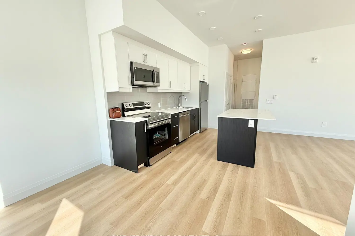 Additional image 5 of 1333 Weber Street 104