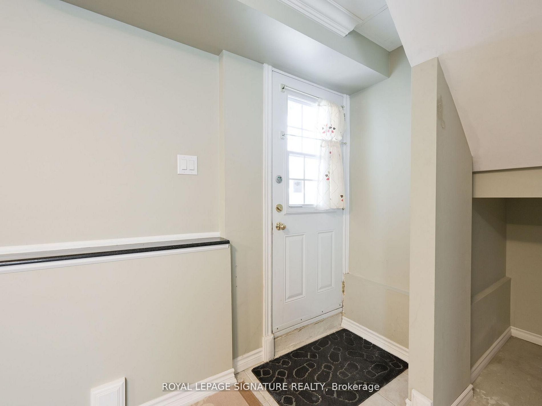 Additional image 4 of Lower-26 Peterson Court, Brampton, ON, L6Z 1K6