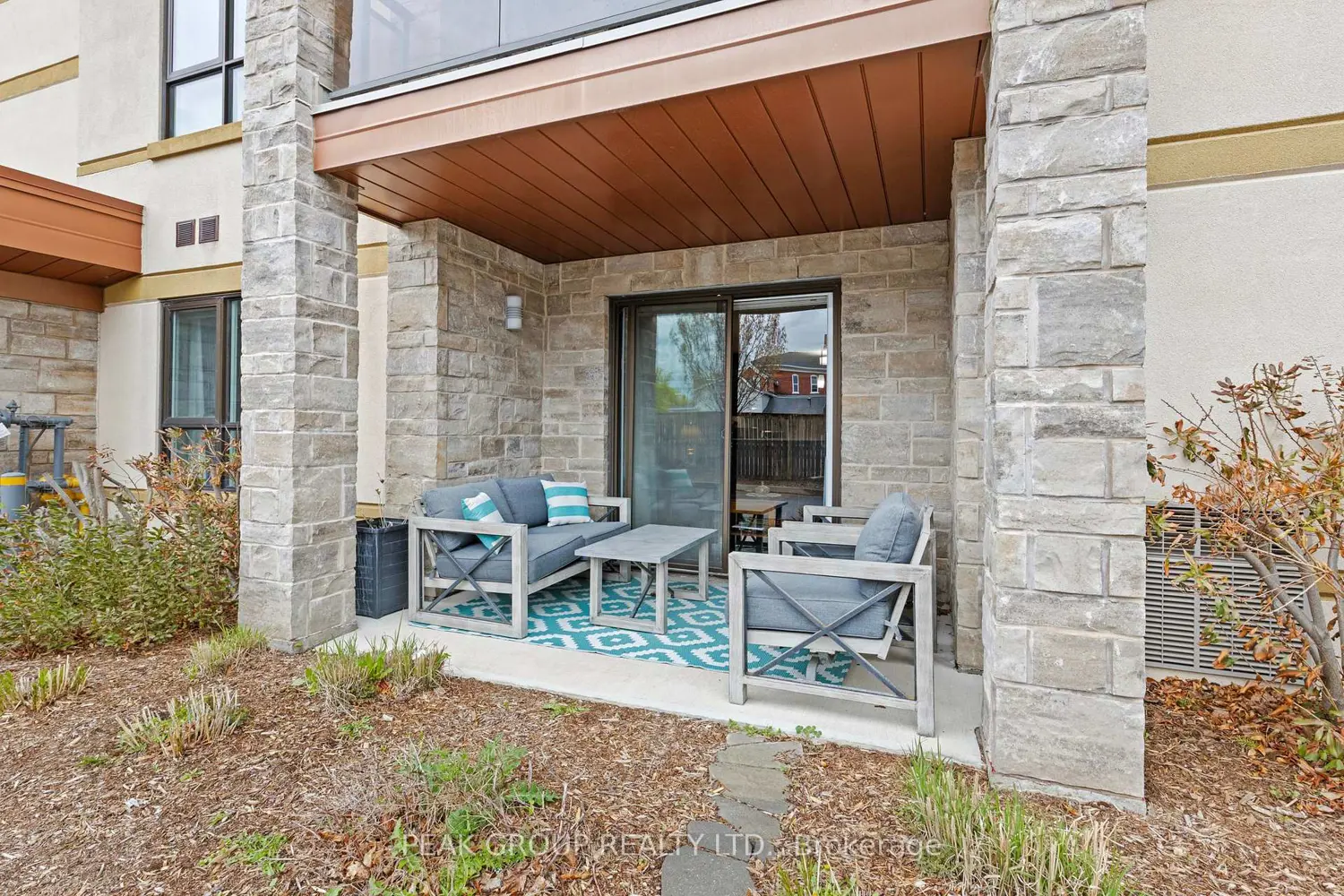 Additional image 16 of 26 Wellington Street 106