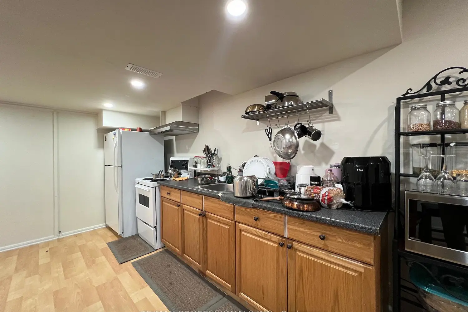 Additional image 8 of 3895 Henrietta Way
