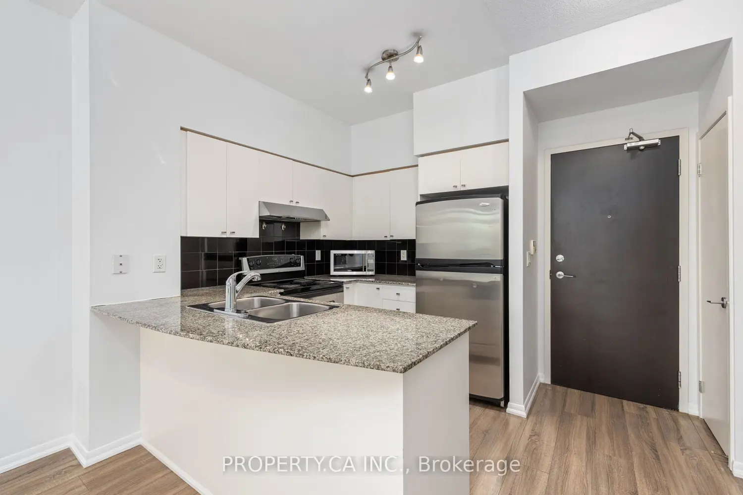 Additional image 7 of 231 Fort York Boulevard 223