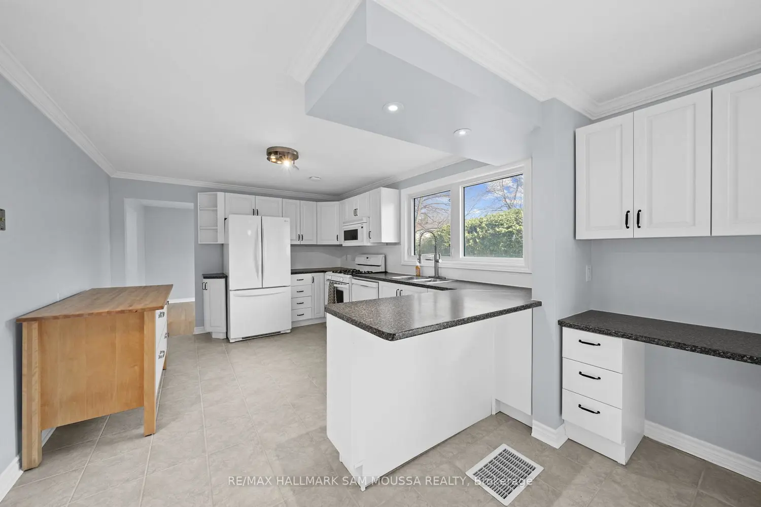 Additional image 7 of 2750 Consul Avenue