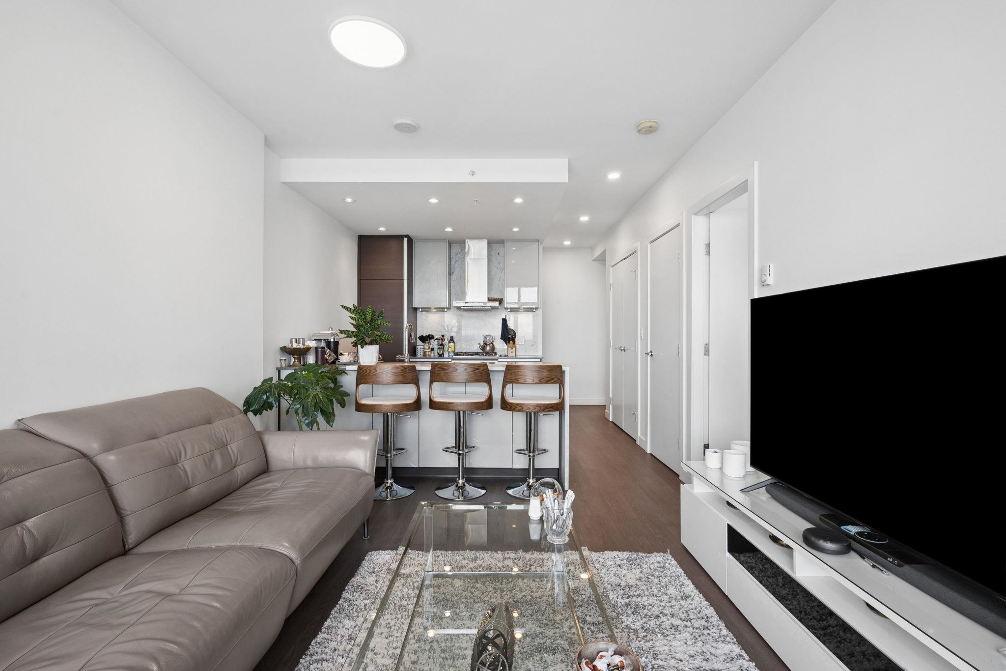 Additional image 3 of 3807-4670 Assembly Way, Burnaby, BC, V5H 0H3