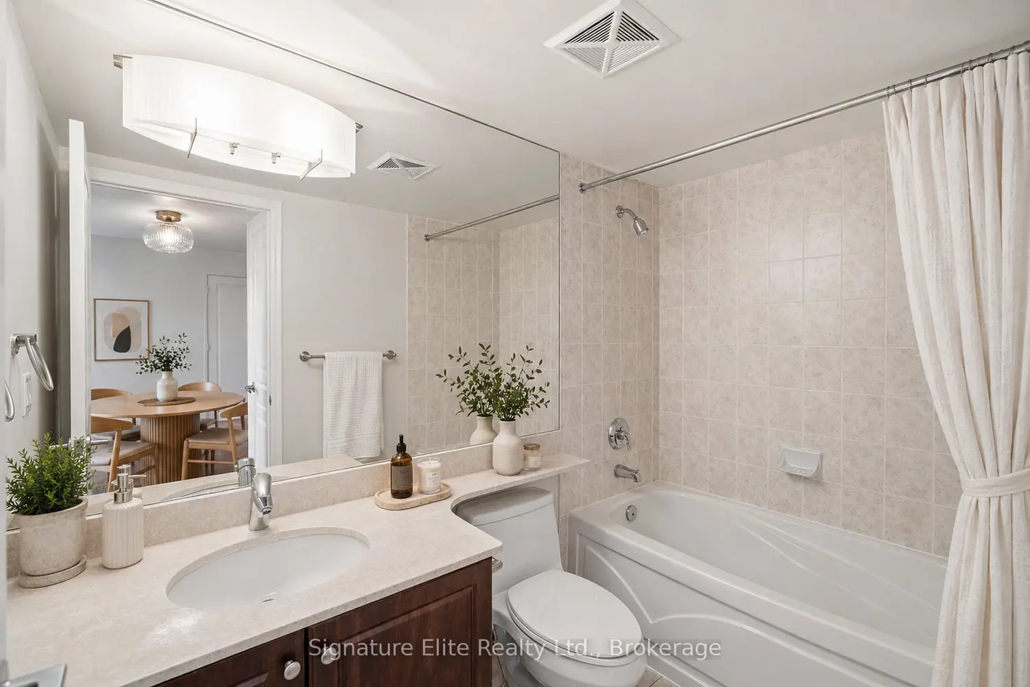 Additional image 8 of 1403 Royal York Road 909