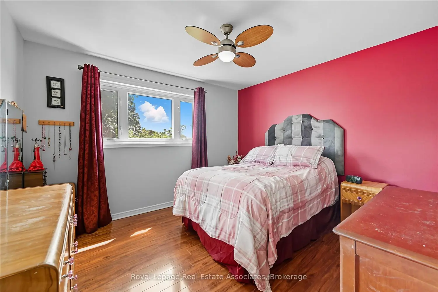 Additional image 8 of 107 Billington Crescent