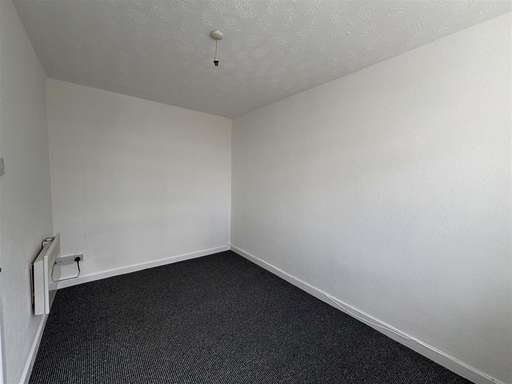 Additional image 4 of 2 bed flat to rentHigh Street, Connahs Quay CH5