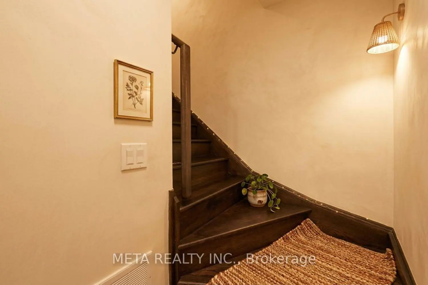 Additional image 14 of 9560 Islington Avenue L144