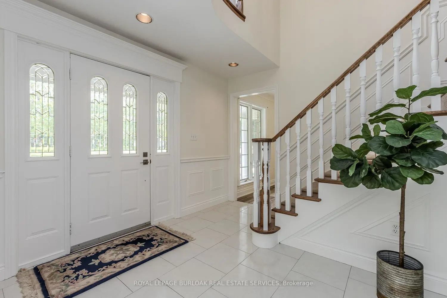 331 Lanark Street photo 4