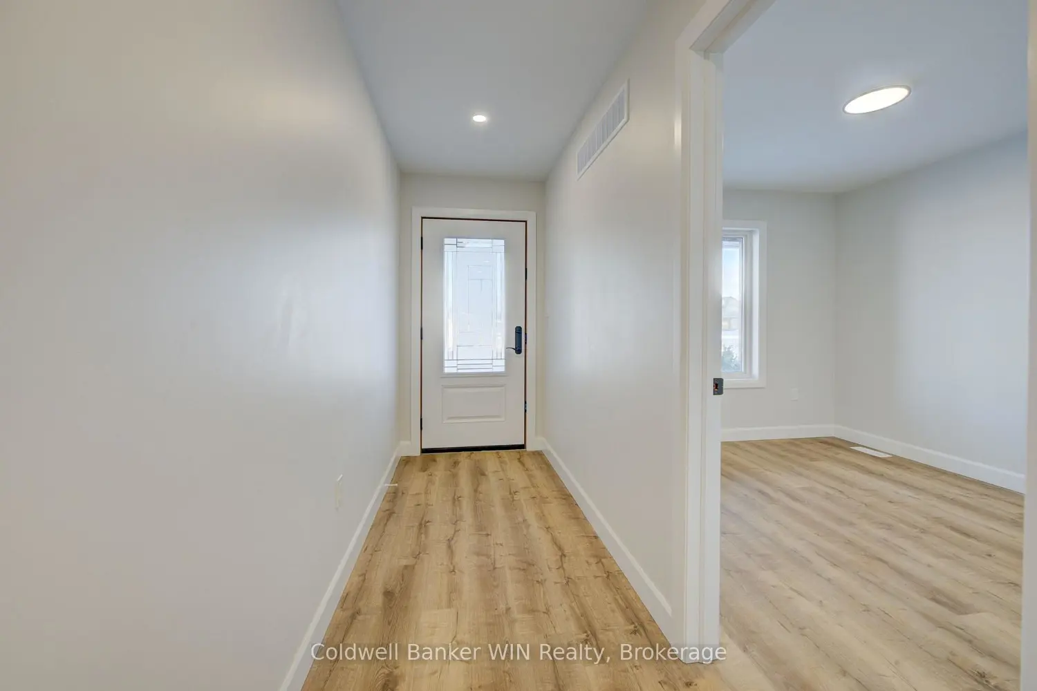 217 Elgin Street photo 2