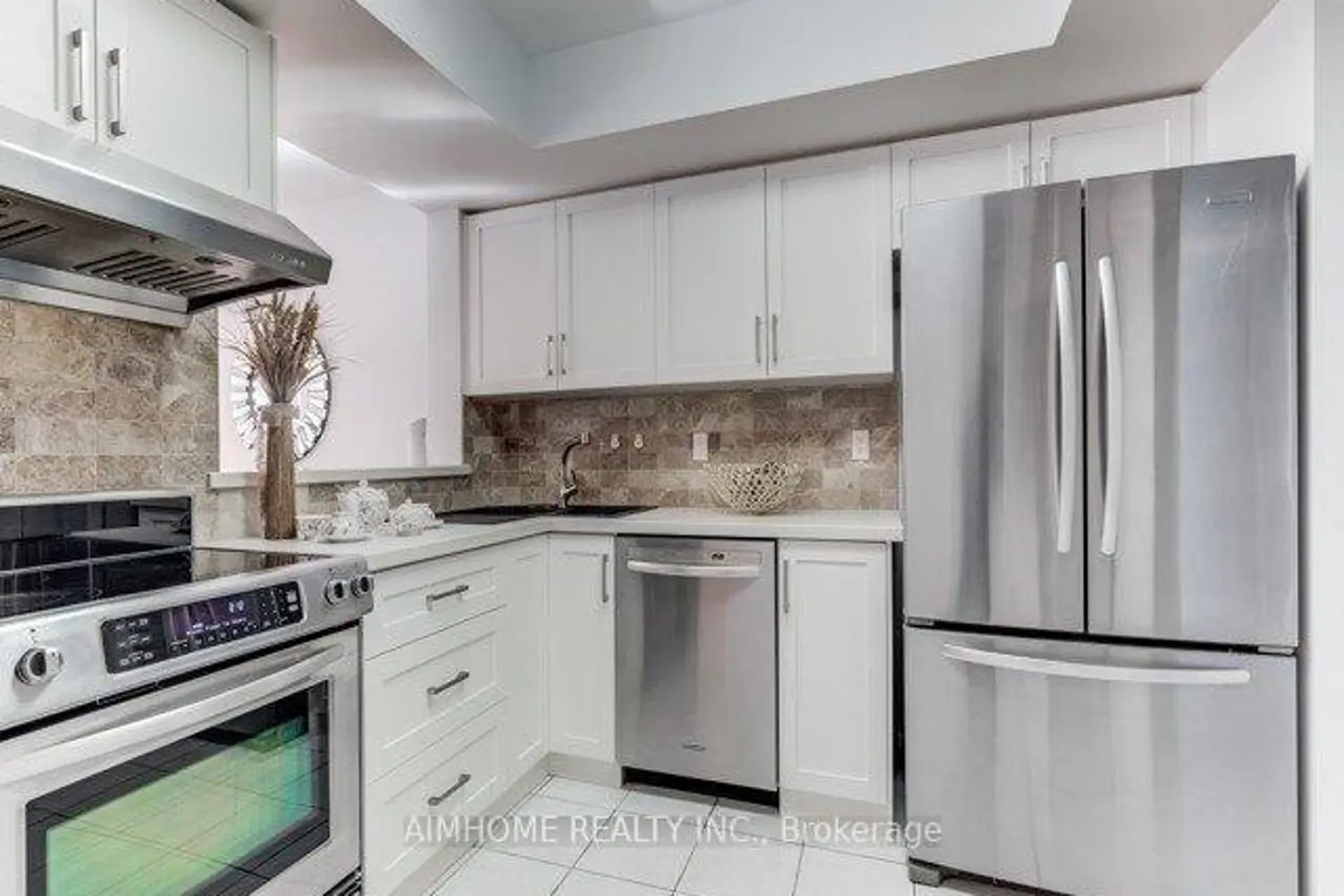 Additional image 8 of 28 Sommerset Way 1530