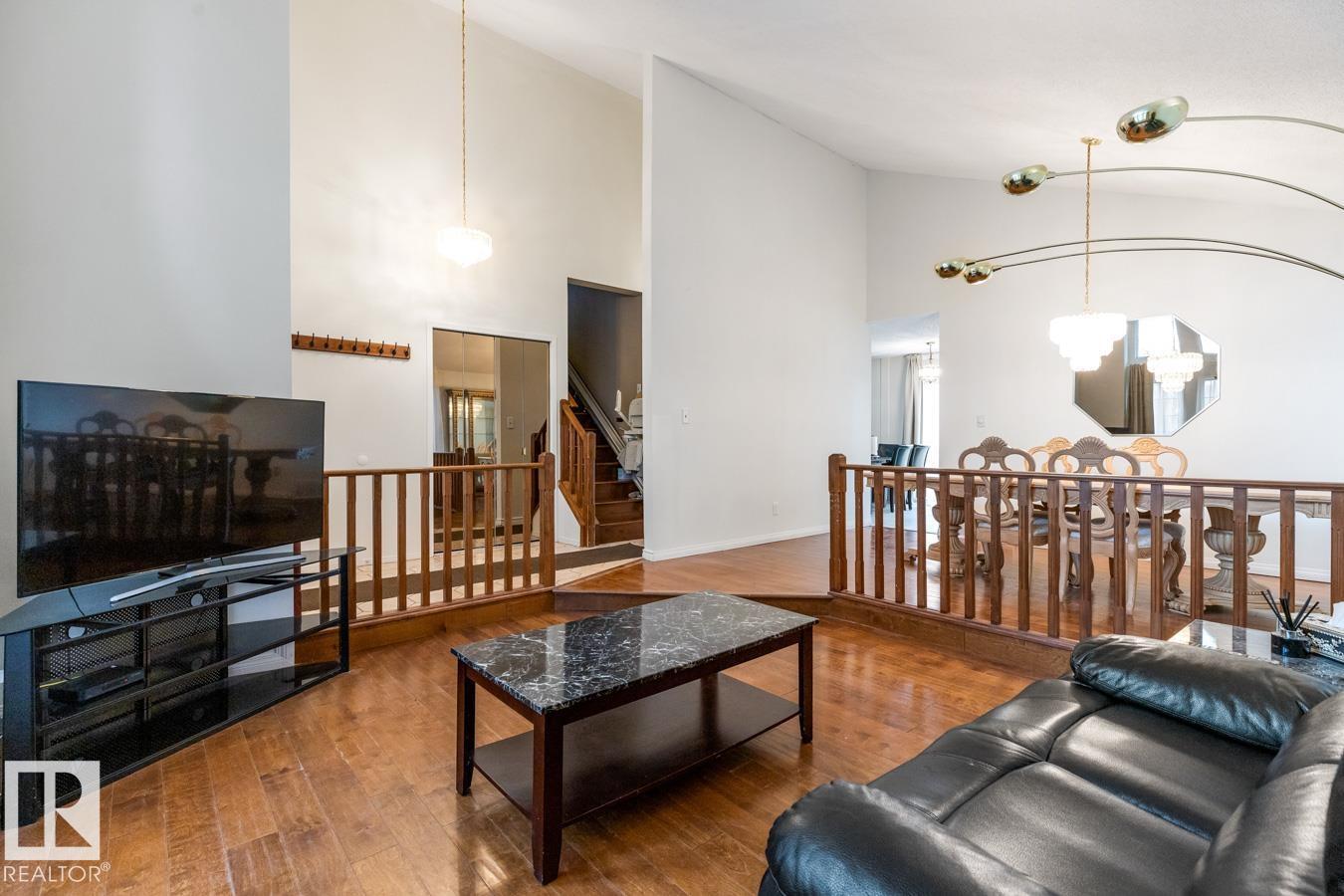 Additional image 6 of 4340 33 Street NW, Edmonton, AB, T6T1B7