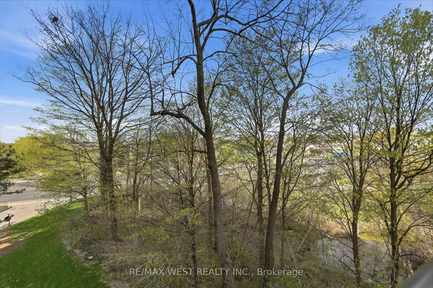 Additional image 15 of 1275 Markham Road 401