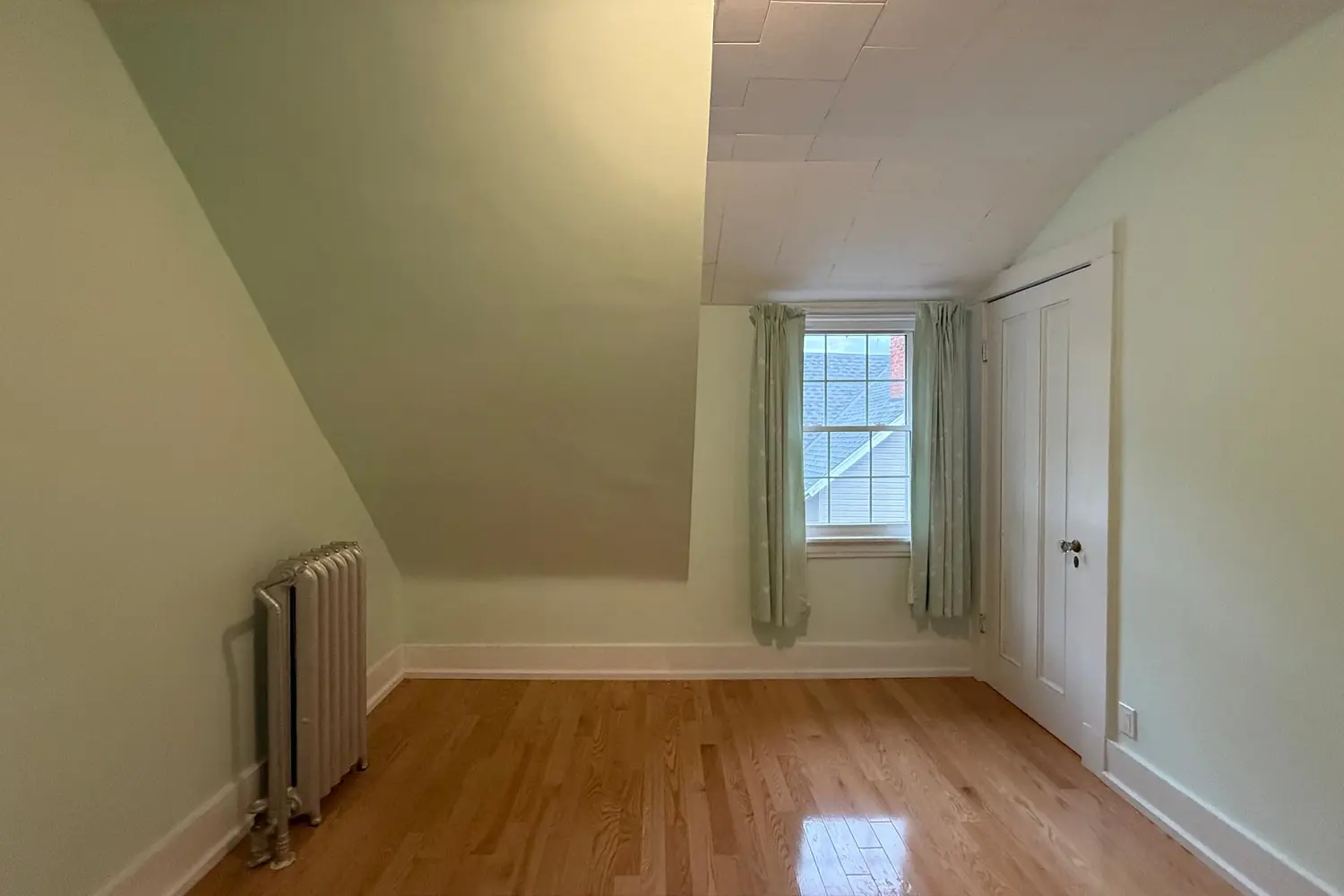 Additional image 9 of 640 Brewster Street