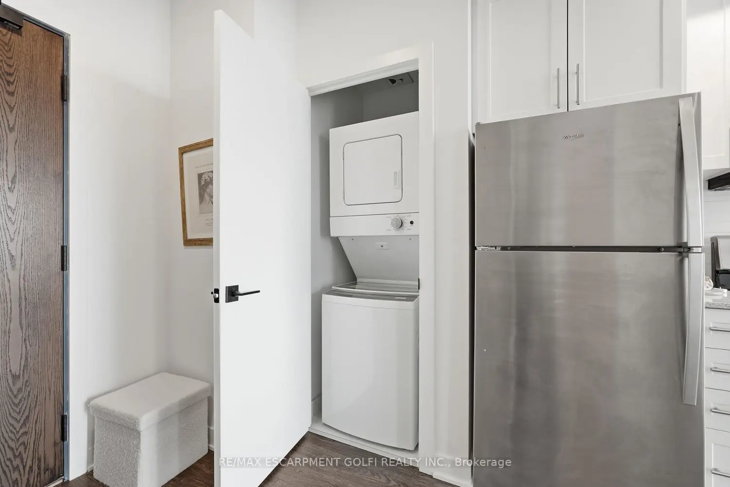 Additional image 3 of 2782 Barton Street 513