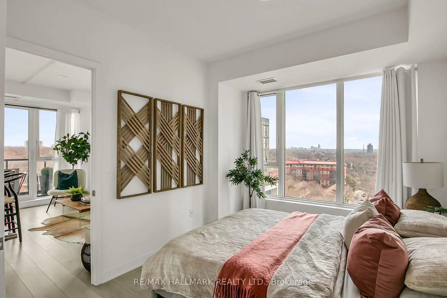Additional image 8 of 35 Tubman Avenue 1021