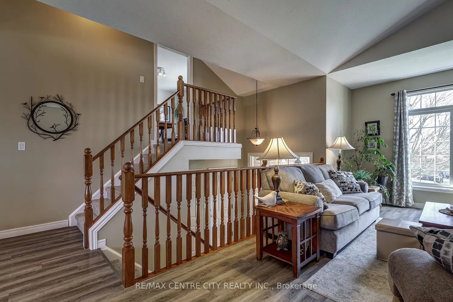 3 Steeplechase Court photo 2